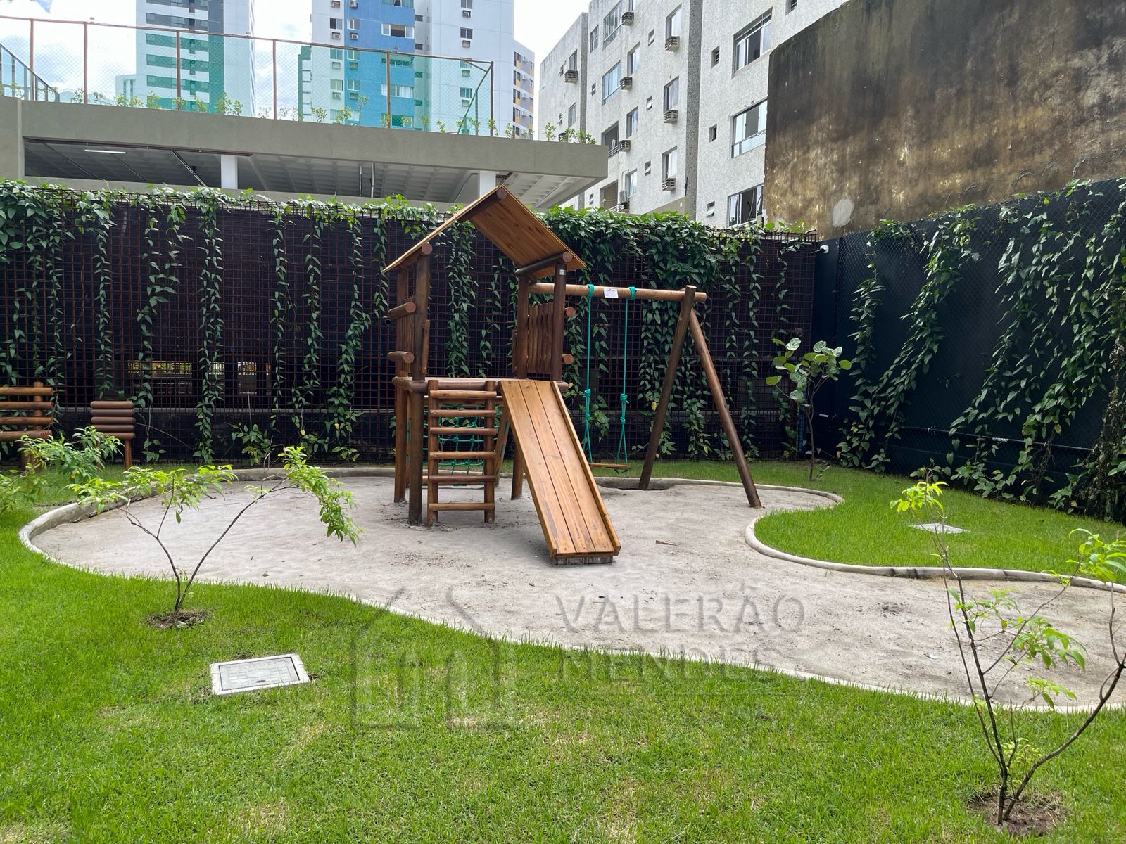 NOVO Edf. Engenho Capibaribe (2 Quartos) Torre.