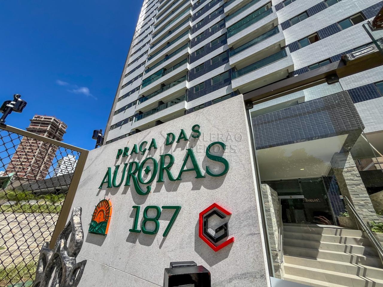 Edf. Praça das Auroras (fc) (3 Quartos) Torre.