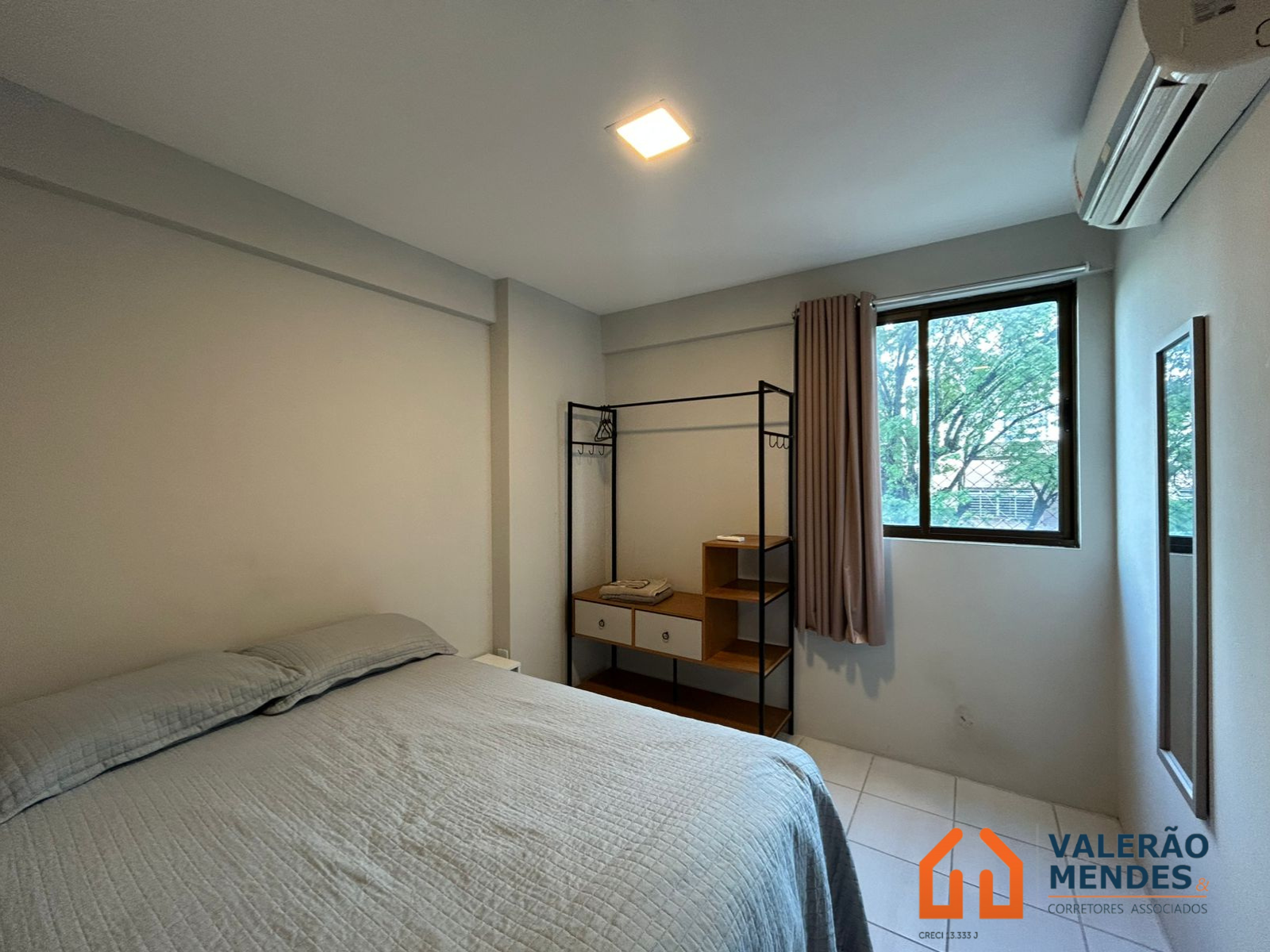 Pedra Real (Mobiliado)
